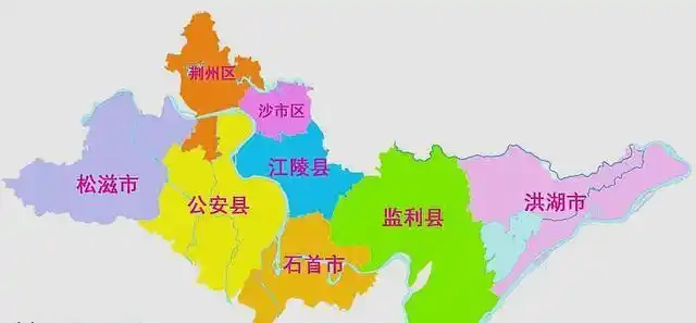 荆州之南,刘备安营扎寨之城,百湖之县公安县